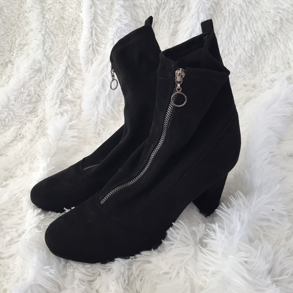 🆕 Qupid Black Zipper Bootie - Picture 5 of 8